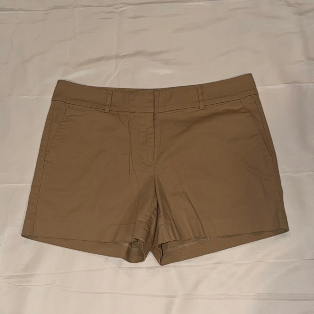 Ann Taylor Factory Chino Shorts Women 6 Tan Signature Mid Rise Cotton Blend